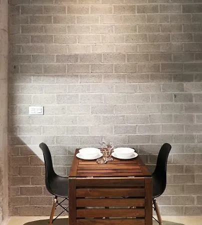 Evolution アパート アリカンテ